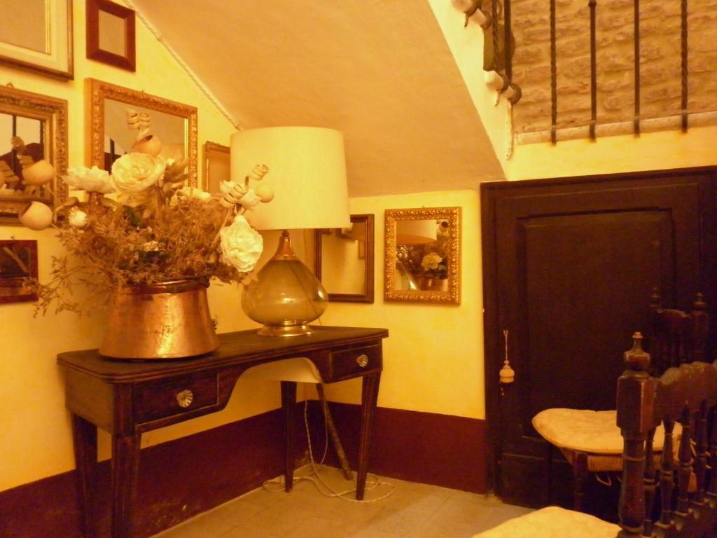 Palazzetto Bentivoglio Villa Sassoferrato Luaran gambar