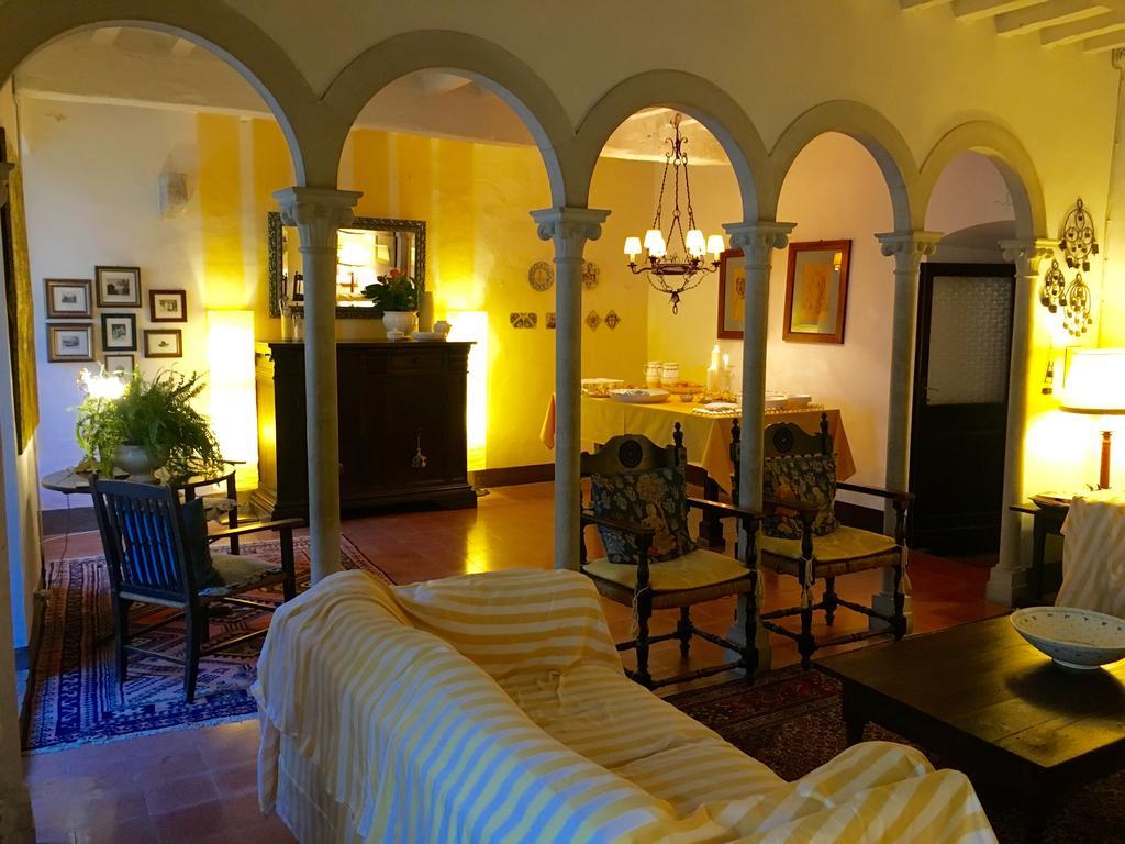 Palazzetto Bentivoglio Villa Sassoferrato Luaran gambar