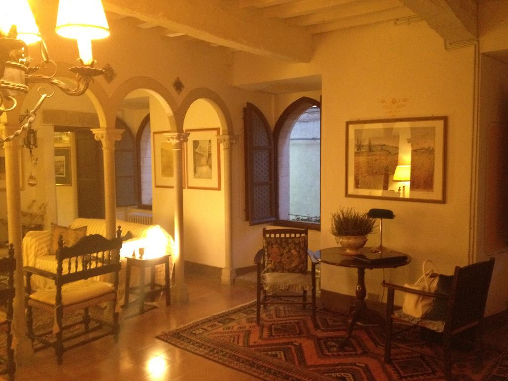Palazzetto Bentivoglio Villa Sassoferrato Luaran gambar